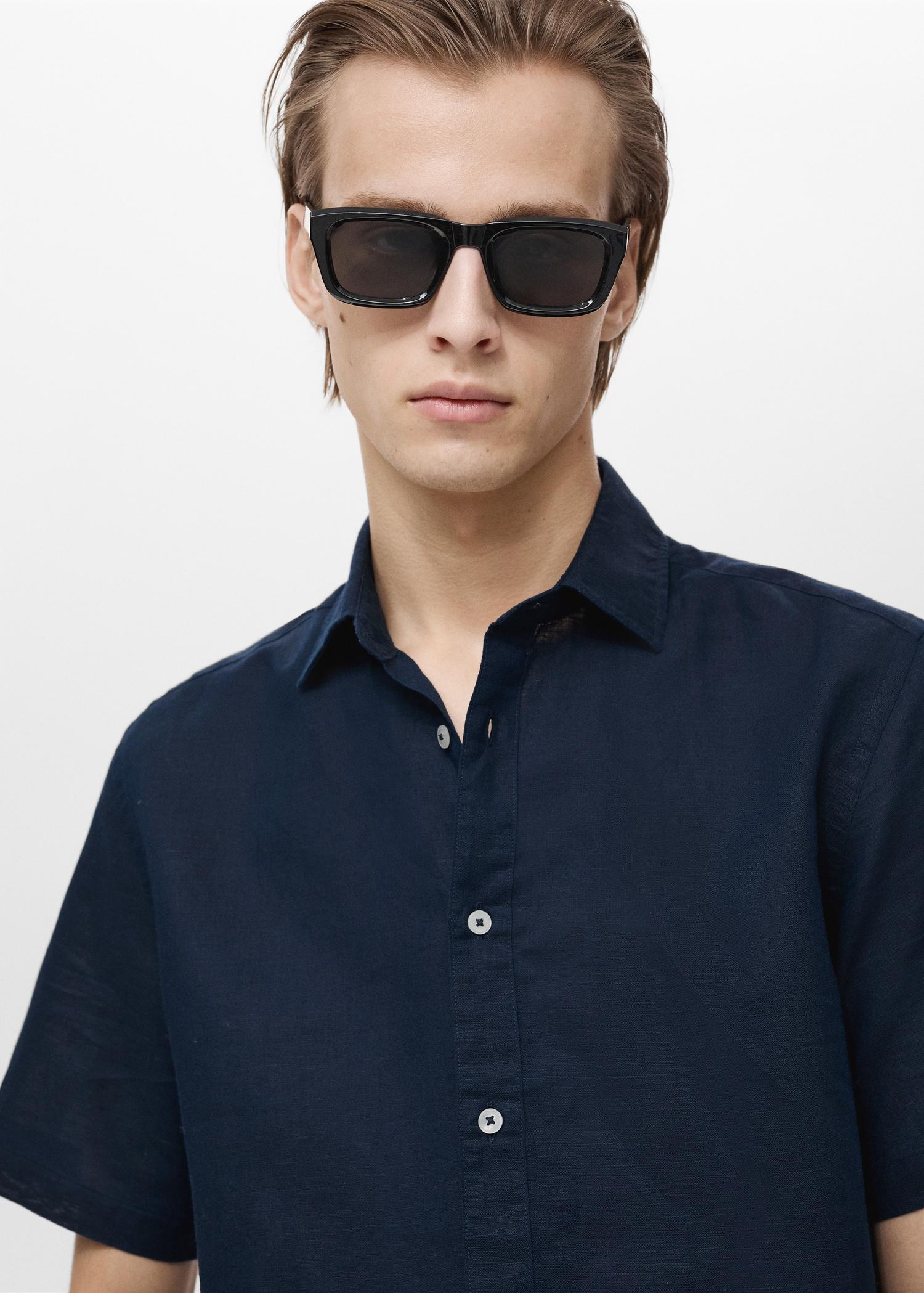 Short sleeve linen-blend shirt - Men | MANGO USA Product Image
