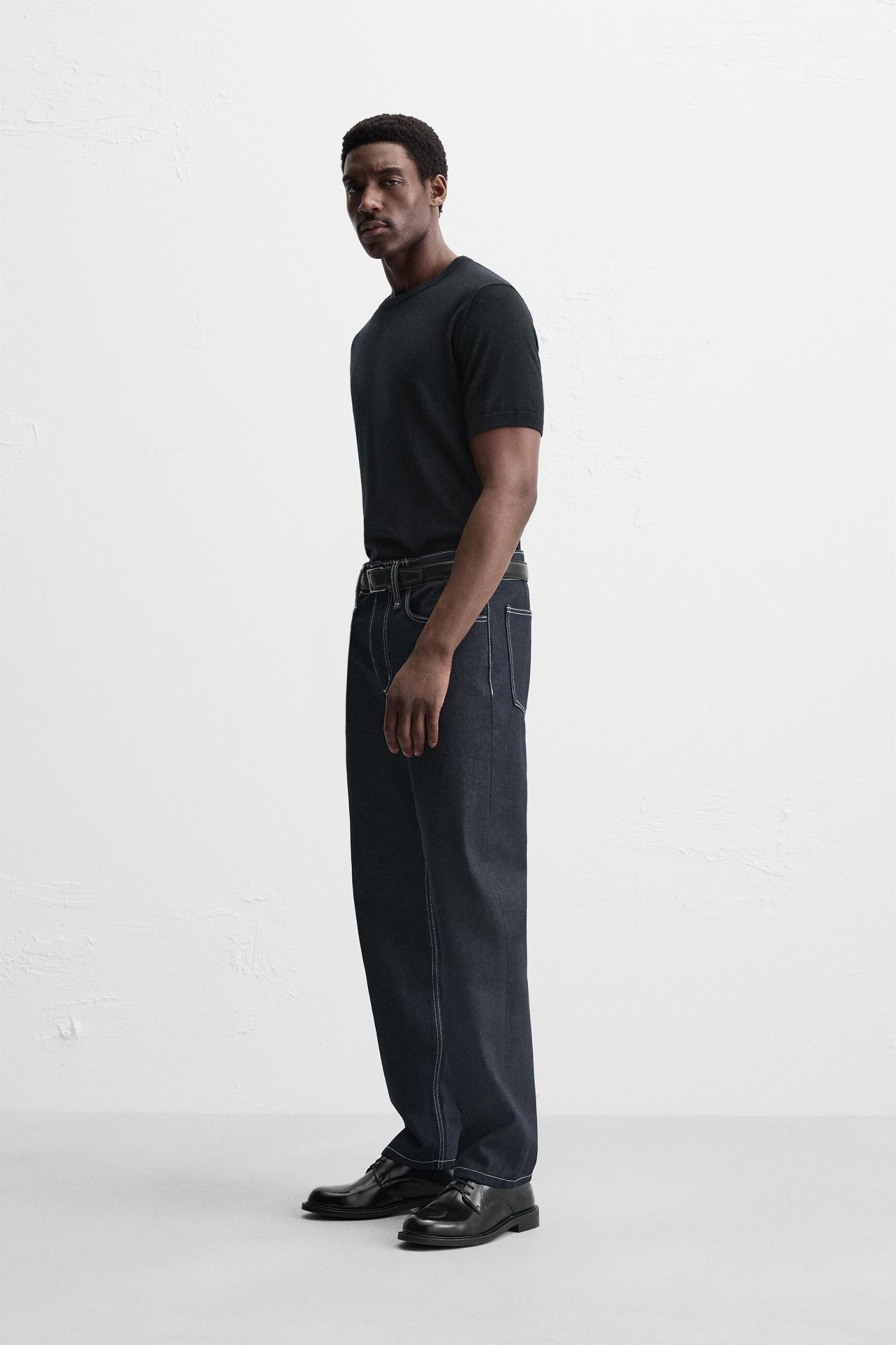 STRAIGHT FIT TOPSTITCHED JEANS Product Image