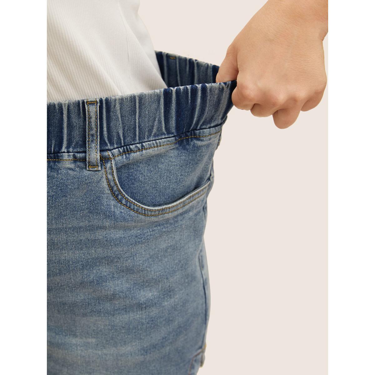 Plus Size Light Wash Slit Hem Elastic Waist Denim Shorts Women Denimblue Slit High stretch Everyday Slanted pocket Casual Denim Shorts BloomChic 28/5X Product Image