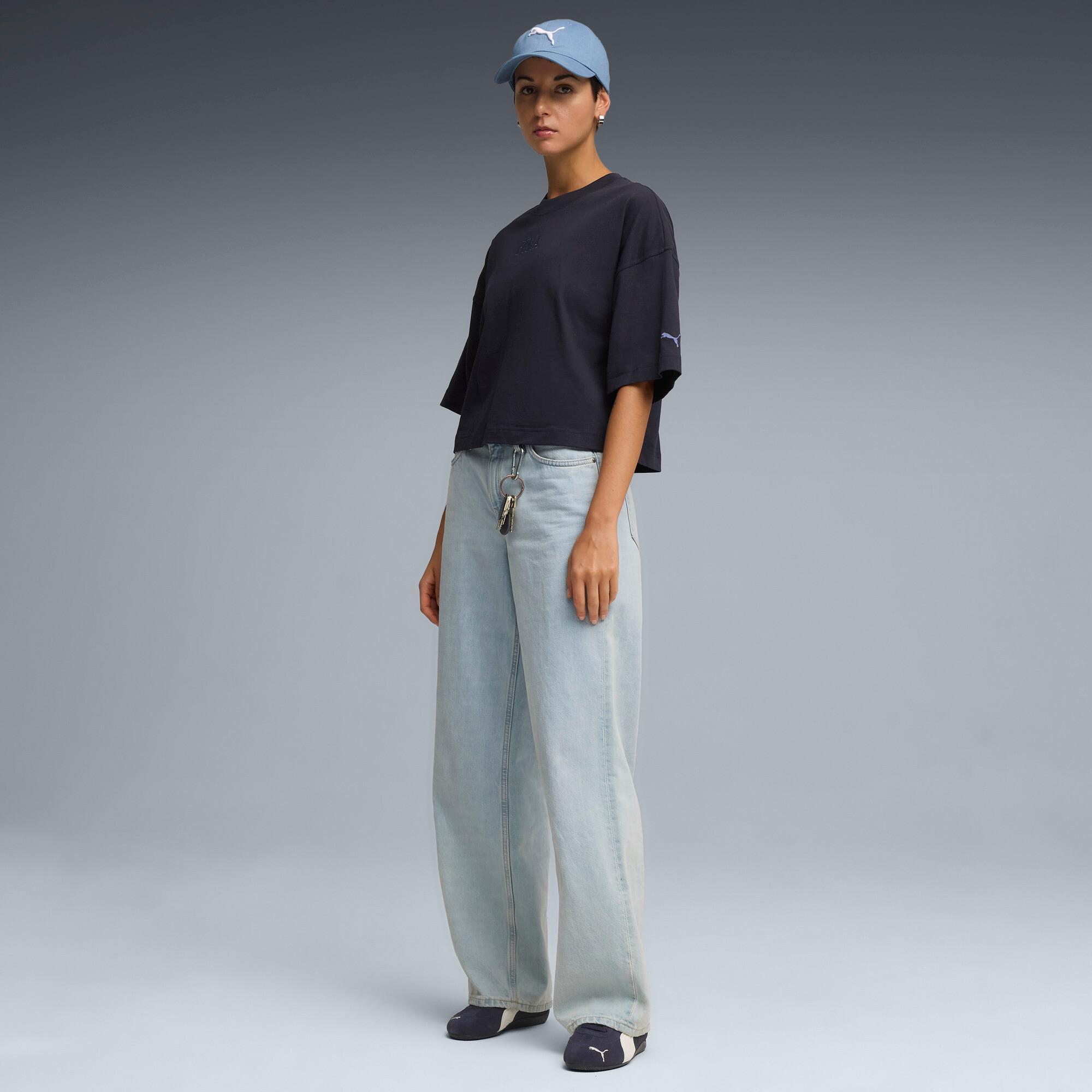Premium Essentials Graphic Tee Women Product Image