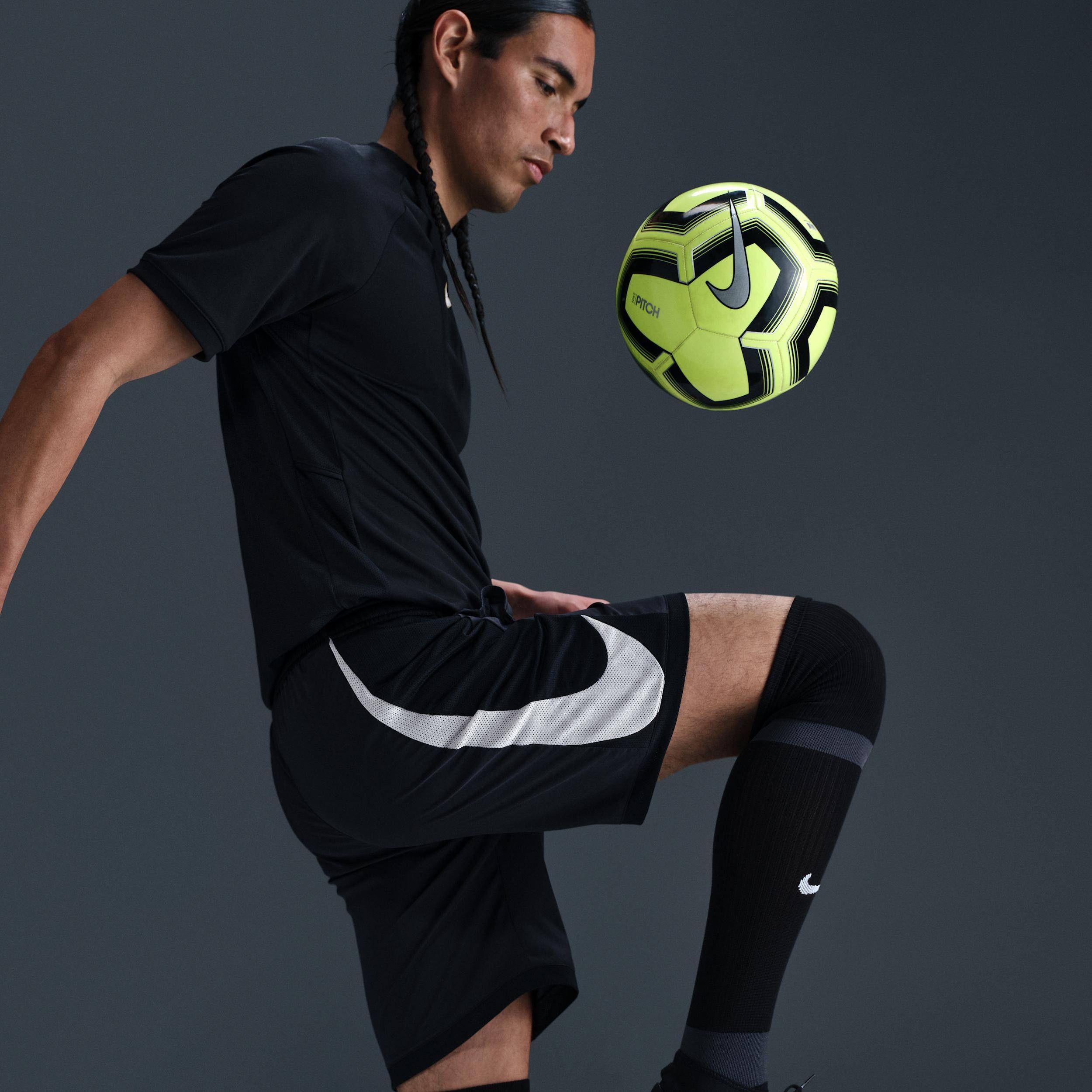 Nike Men's Academy Dri-FIT Soccer Shorts Product Image
