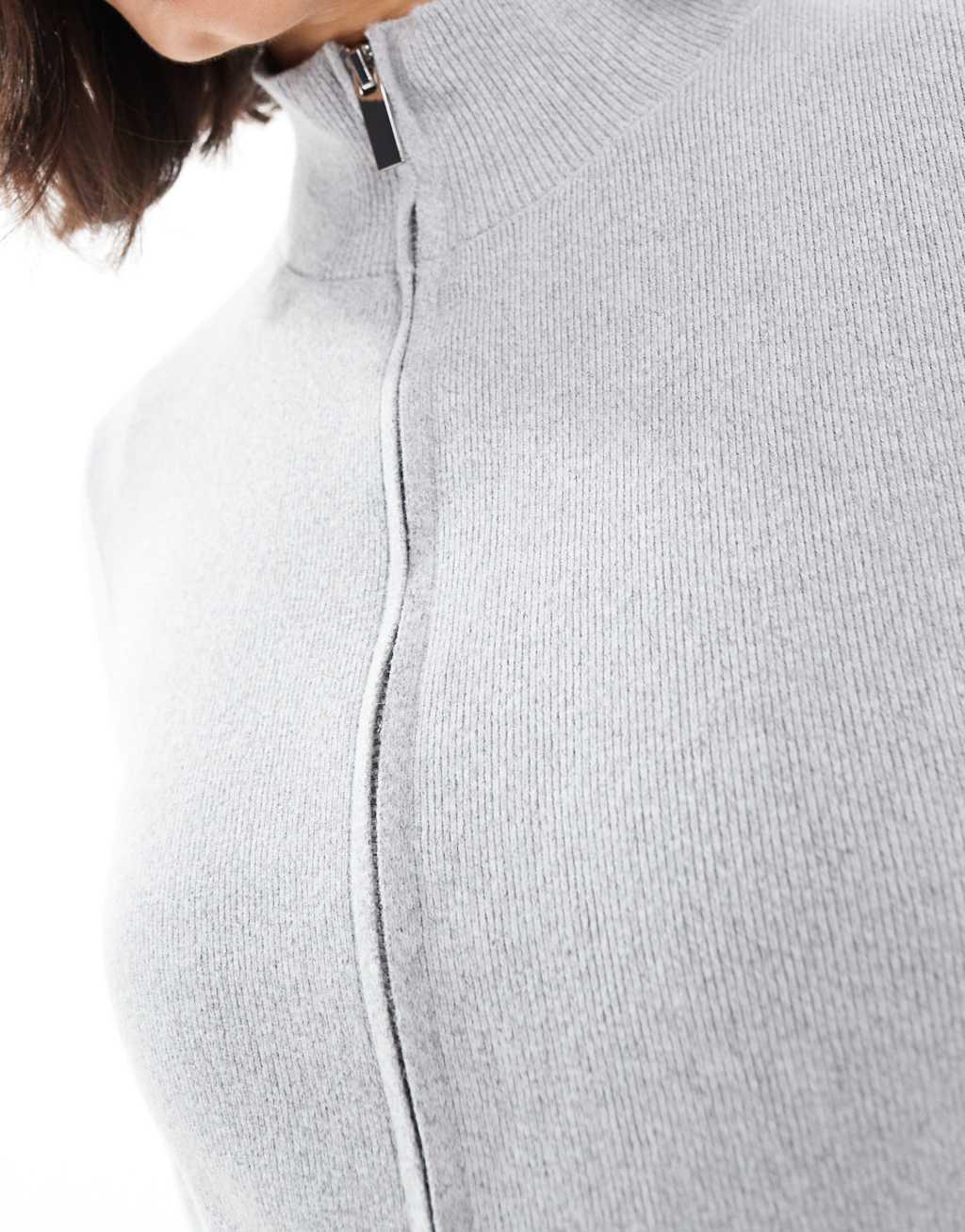 Stradivarius zip up knit cardigan in gray Product Image