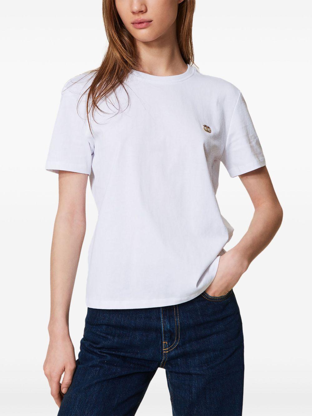 Oval T-plaque T-shirt Product Image