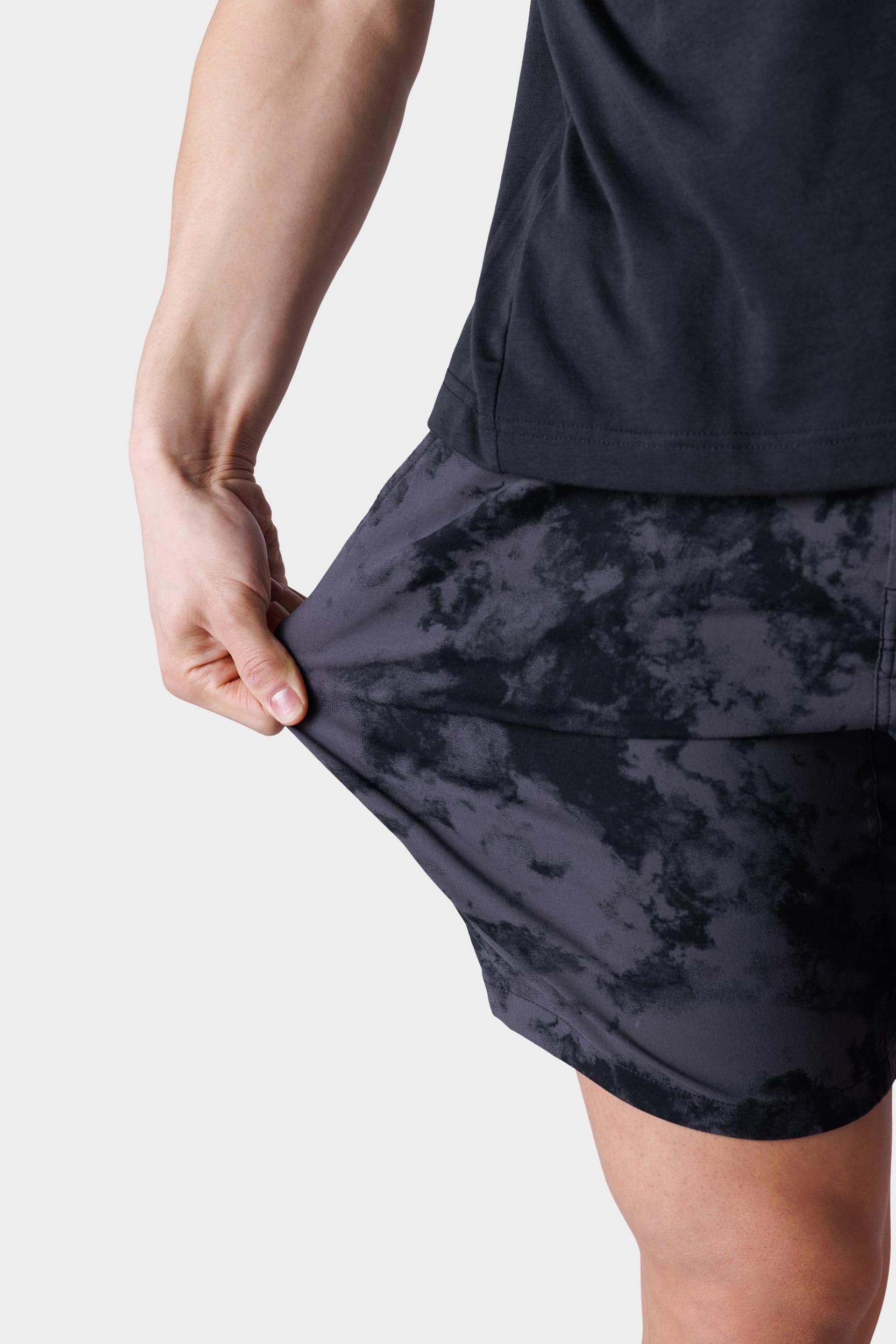686 Men's Everywhere Hybrid Short Male Product Image