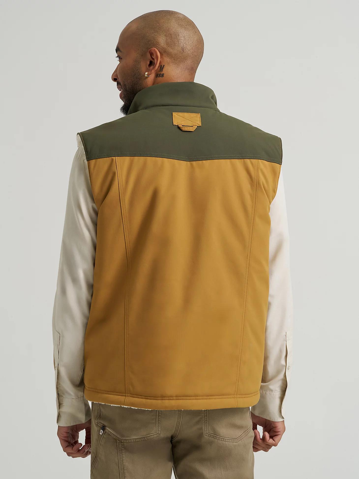 Wrangler All Terrain Gear Men's Tech Wrange Reversible Vest | Men's JACKETS & OUTERWEAR | Wrangler® Product Image