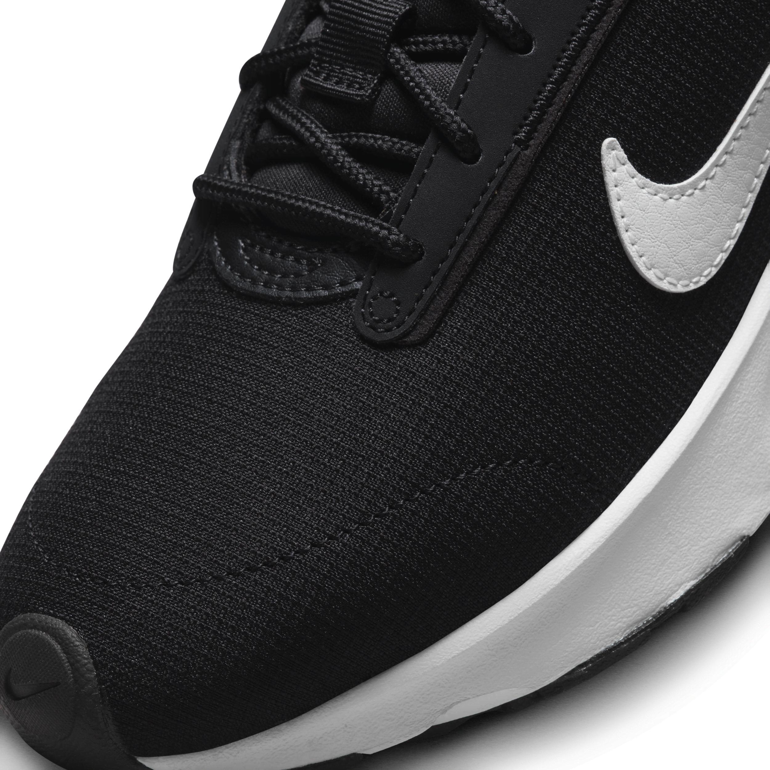 Nike Women's Air Max INTRLK Lite Shoes Product Image