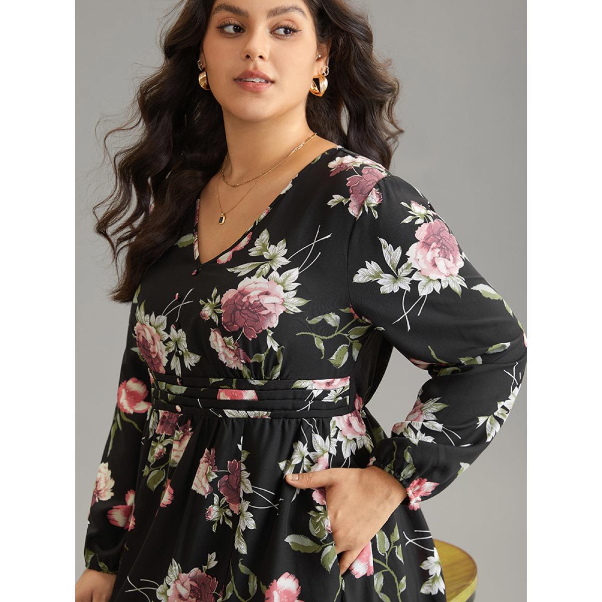 Plus Size Floral Print Pocket Button Detail Pleated Dress BlackFlower Women Elegant Elastic cuffs V-neck Long Sleeve Curvy Midi Dress BloomChic 12/L Product Image