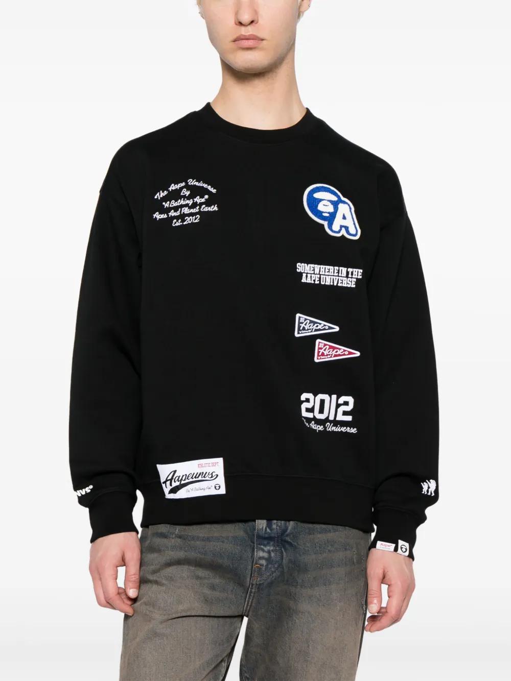 logo-embroidered patch sweatshirt Product Image