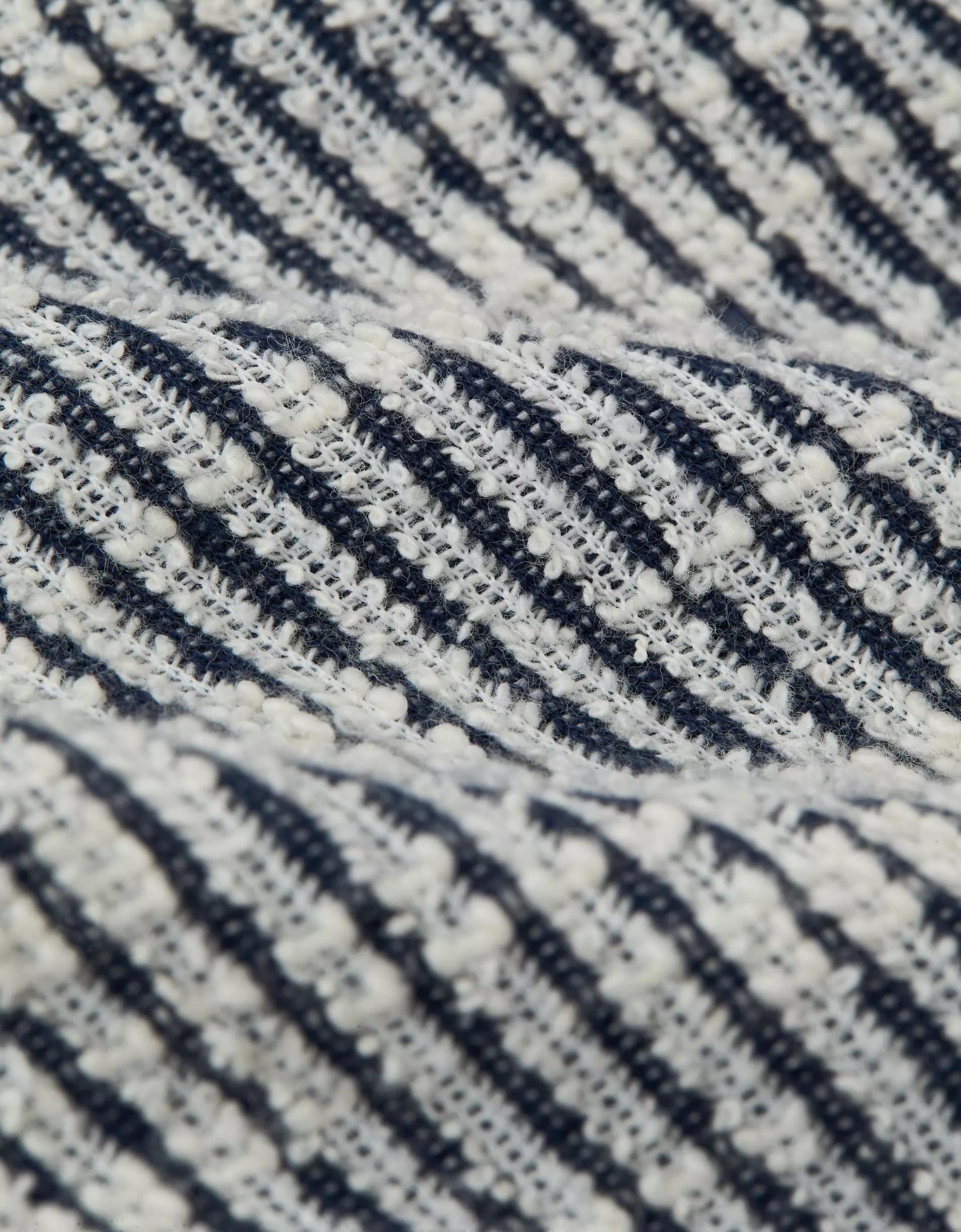 AE 5" Flex Knit Textured Trekker Short Product Image