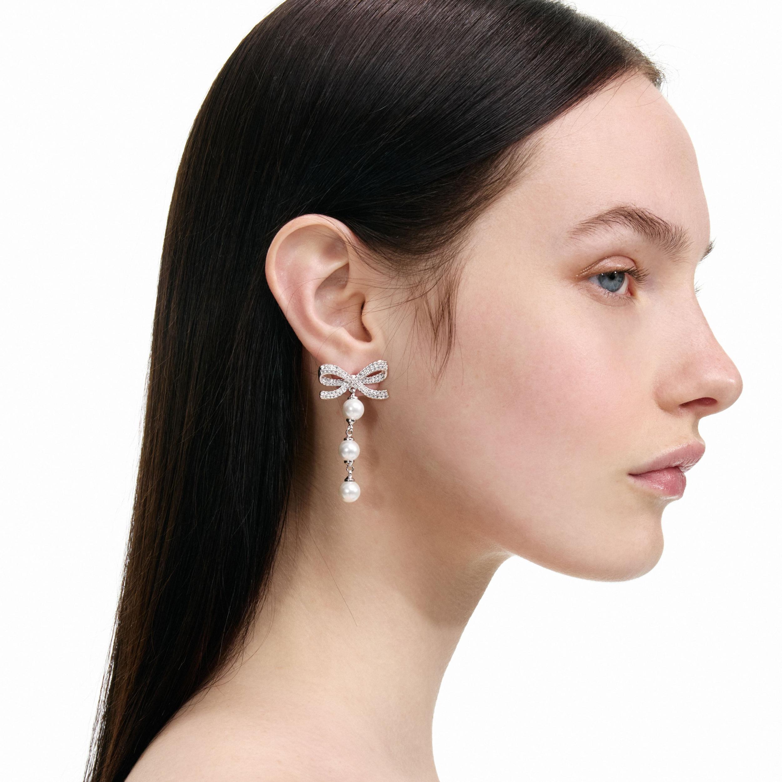 Bow Tiered Pearl Earrings Product Image
