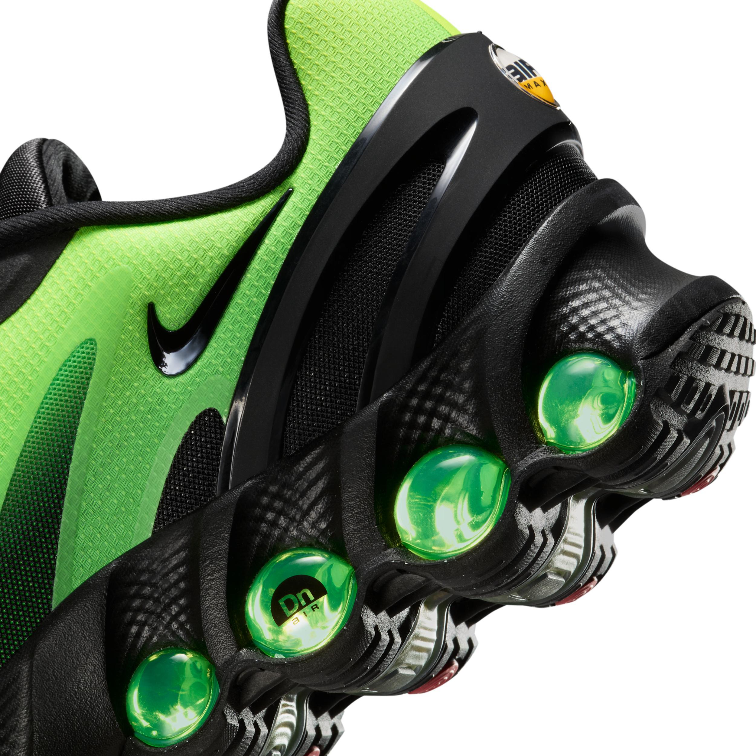 Nike Men's Air Max Dn8 Shoes Product Image