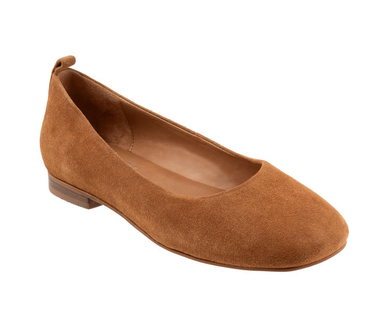 Women's Softwalk Kiris Flats Product Image