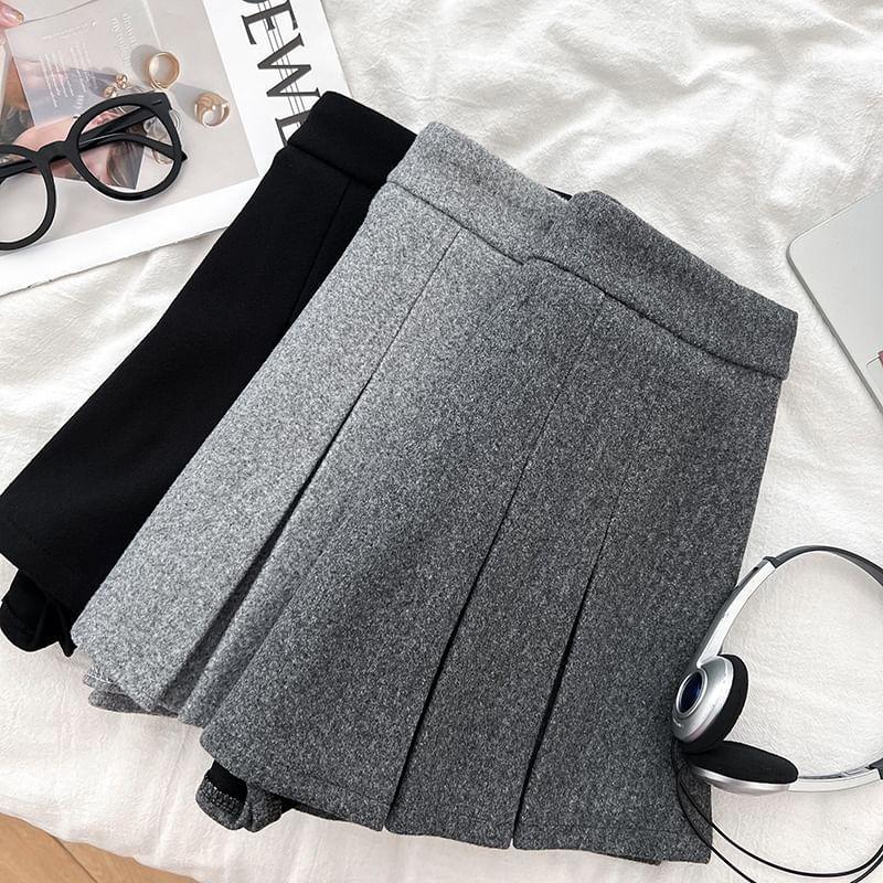 High Waist Plain Mini Pleated Skirt Product Image