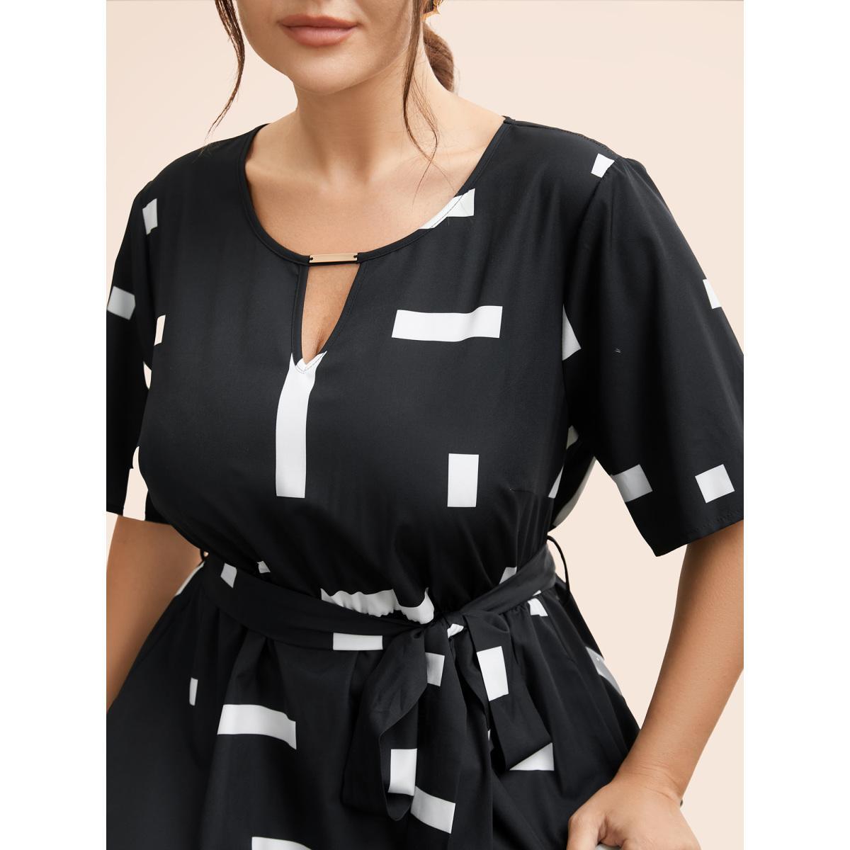 Plus Size Geometric Print Keyhole Pocket Midi Dress Black Women At the Office Belted Round Neck Short sleeve Curvy BloomChic 26/4X Product Image