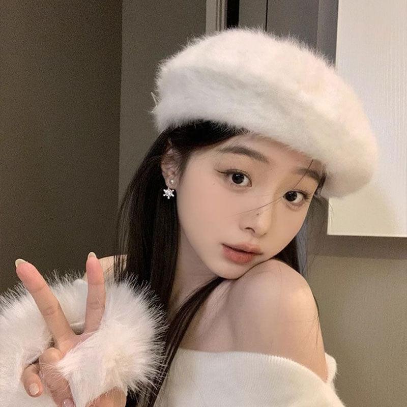 Faux Pearl Rhinestone Snowflake Ear Jacket Product Image