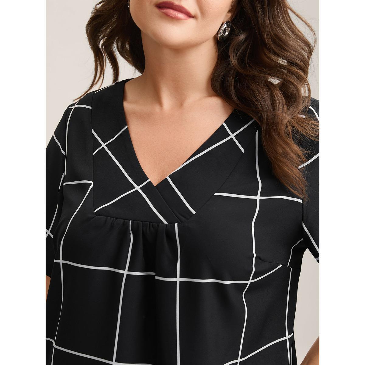 Plus Size Black Plaid Crumpled V-Neck Fitted Shirt Women At the Office Short sleeve Overlap Collar Work Blouses BloomChic 22-24/3X Product Image