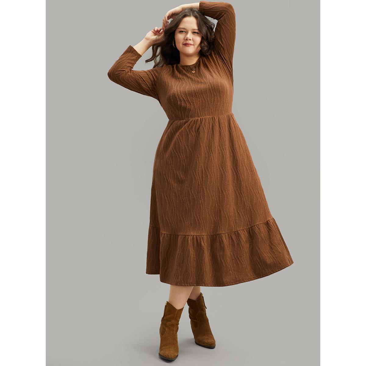 Plus Size Water Ripple Long Sleeve Pocket Dress Rust Women Casual Texture Round Neck Long Sleeve Curvy Midi Dress BloomChic 10/M Product Image