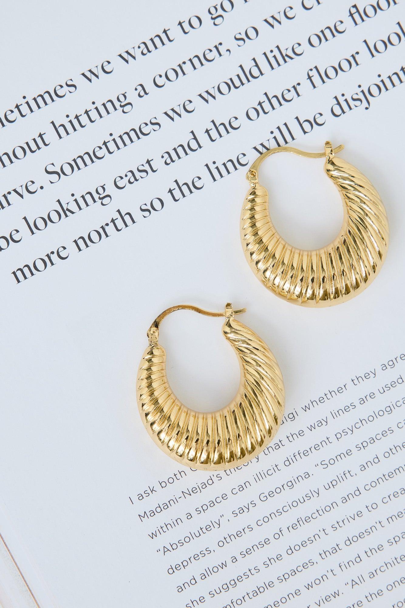 Main Muse Earrings Gold Product Image