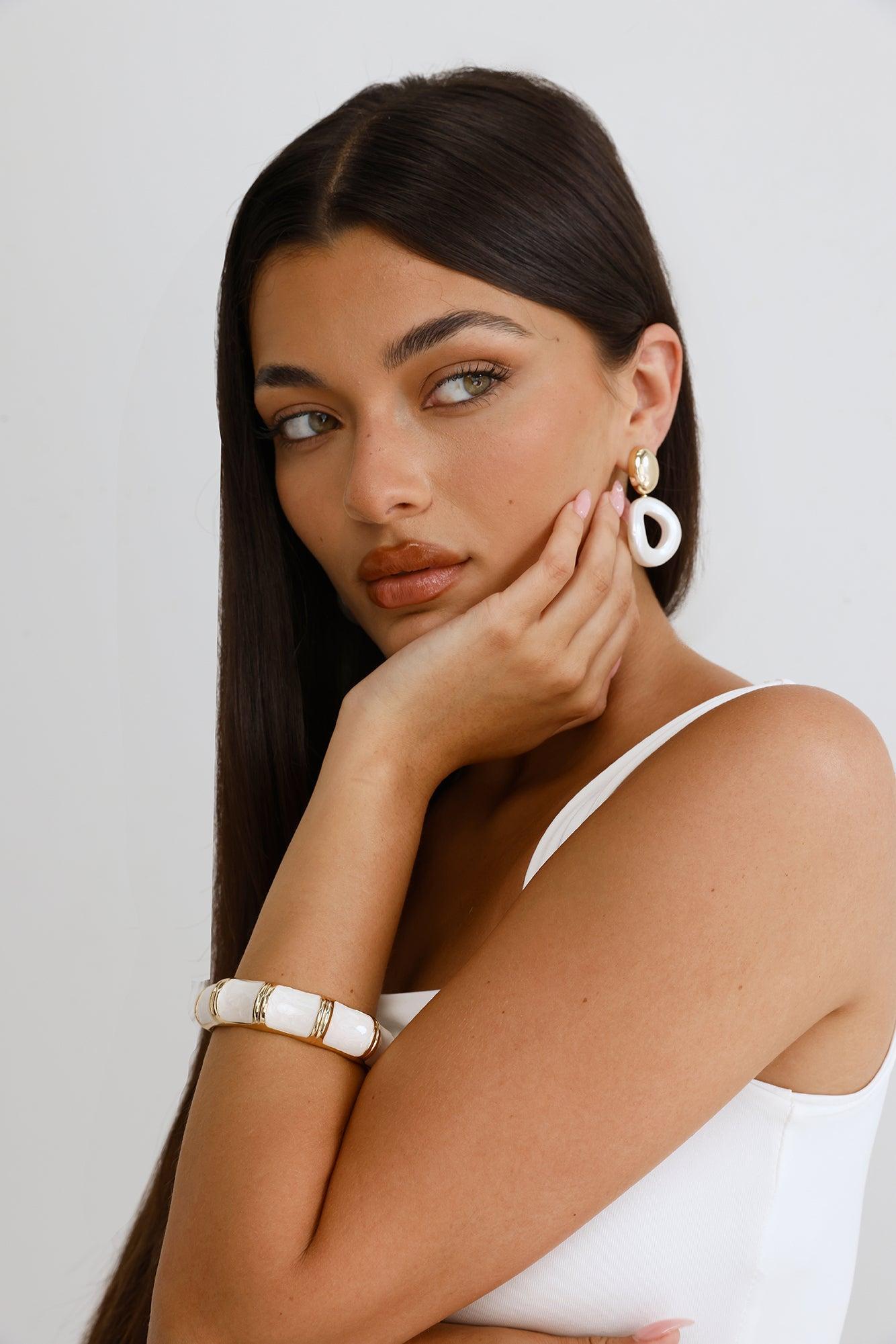 Believe In Me Bangle Gold Product Image