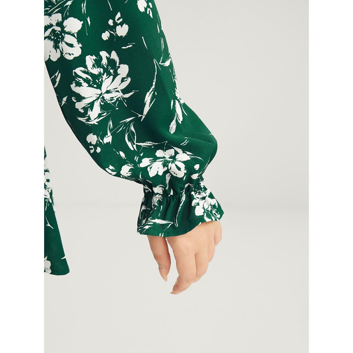 Plus Size DarkGreen Floral Ruffles Trim Lantern Sleeve Blouse Women Casual Long Sleeve V-neck Dailywear Blouses BloomChic 18-20/2X Product Image