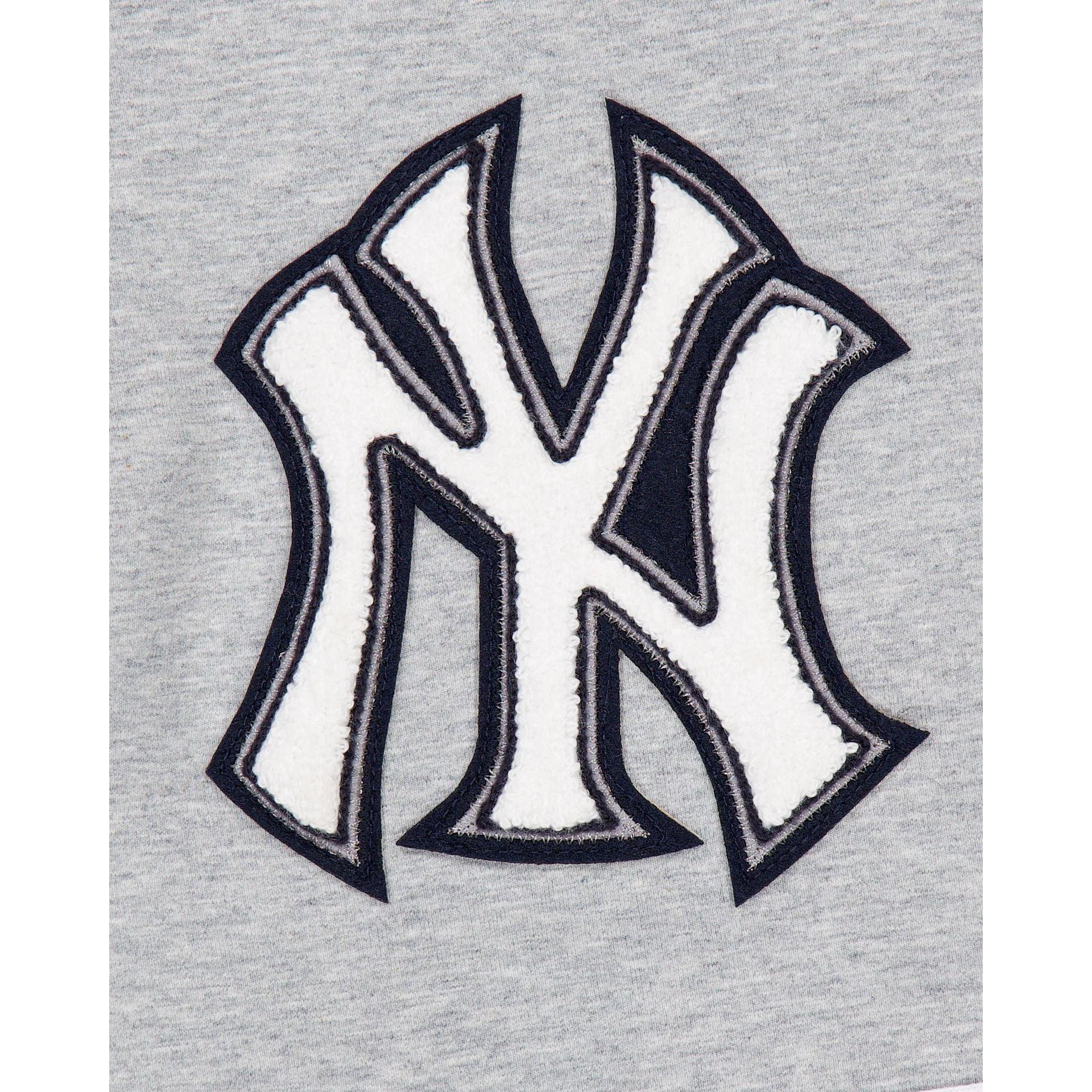 San Diego Padres Gray Logo Select Shorts Male Product Image