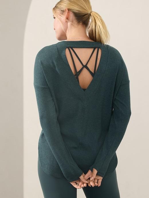 Presence Sweatshirt Product Image
