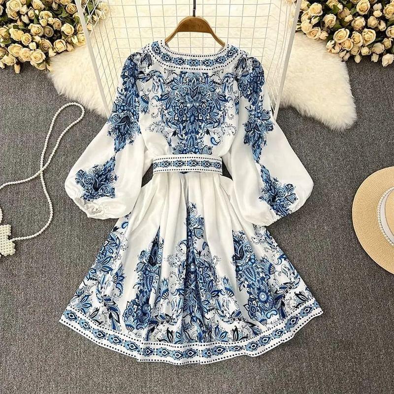 Puff-Sleeve V-Neck Print A-Line Tunic Dress Product Image