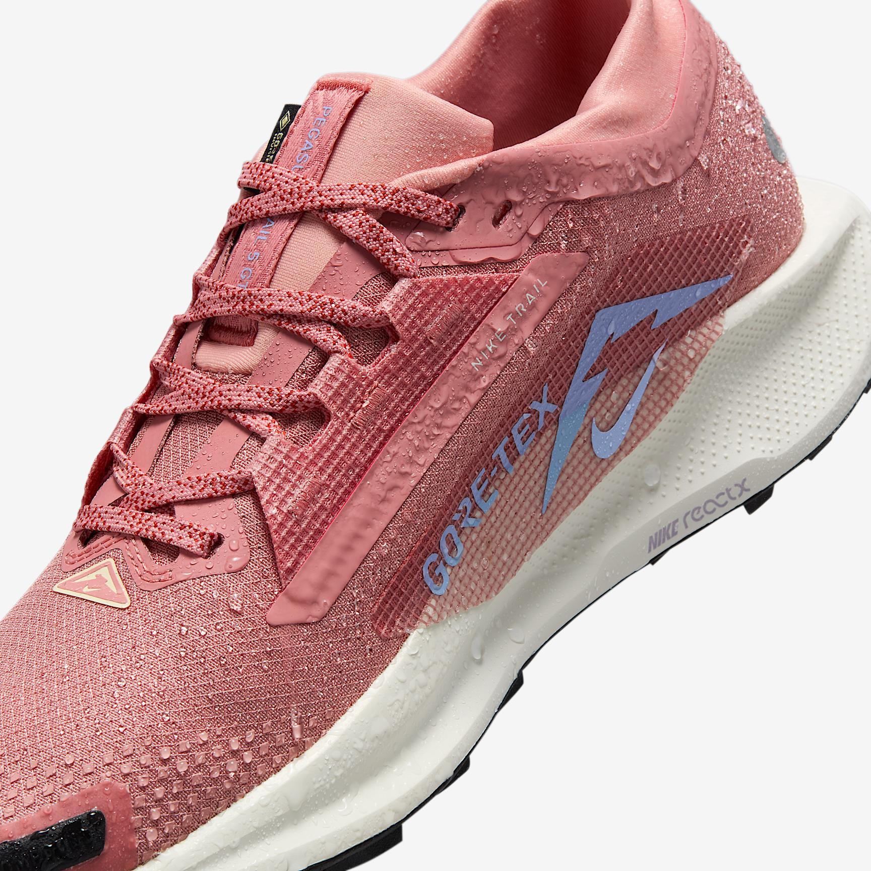 Nike Pegasus Trail 5 GORE-TEX Women's Waterproof Trail Running Shoes Product Image