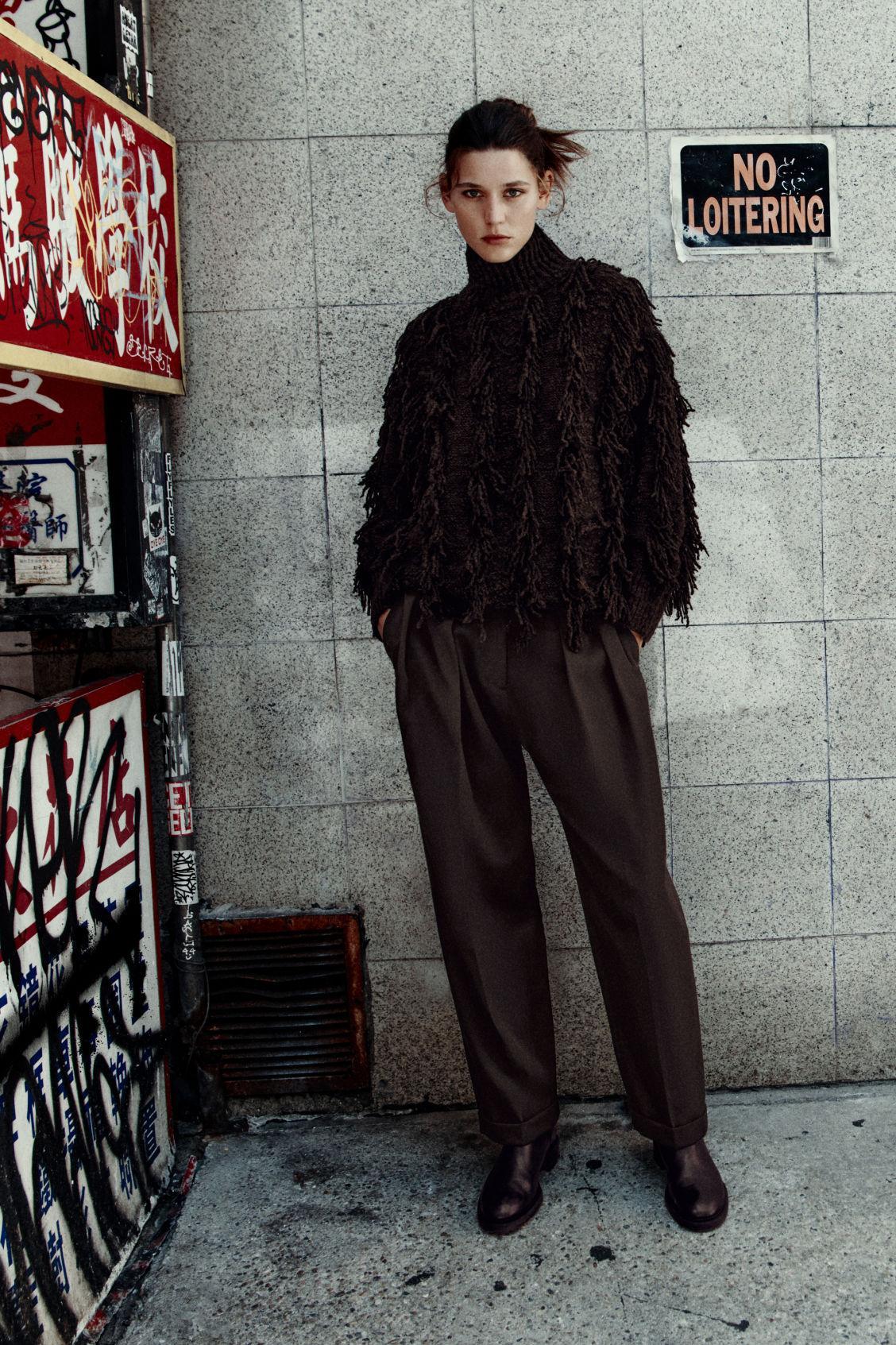 PLEATED WOOL-BLEND TAPERED PANTS Product Image