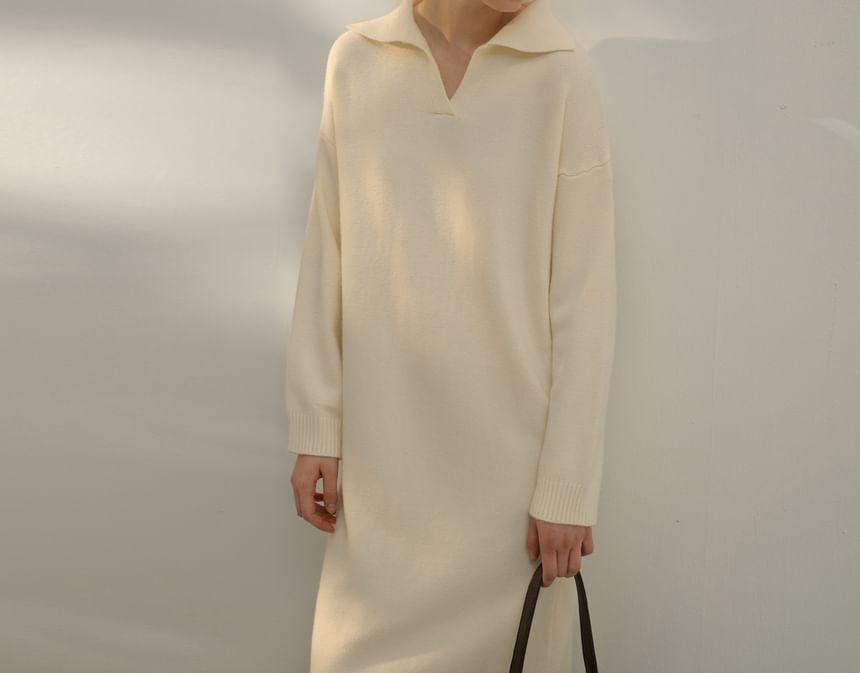 Long Sleeve Collared V-Neck Plain Midi Sweater Dress Product Image