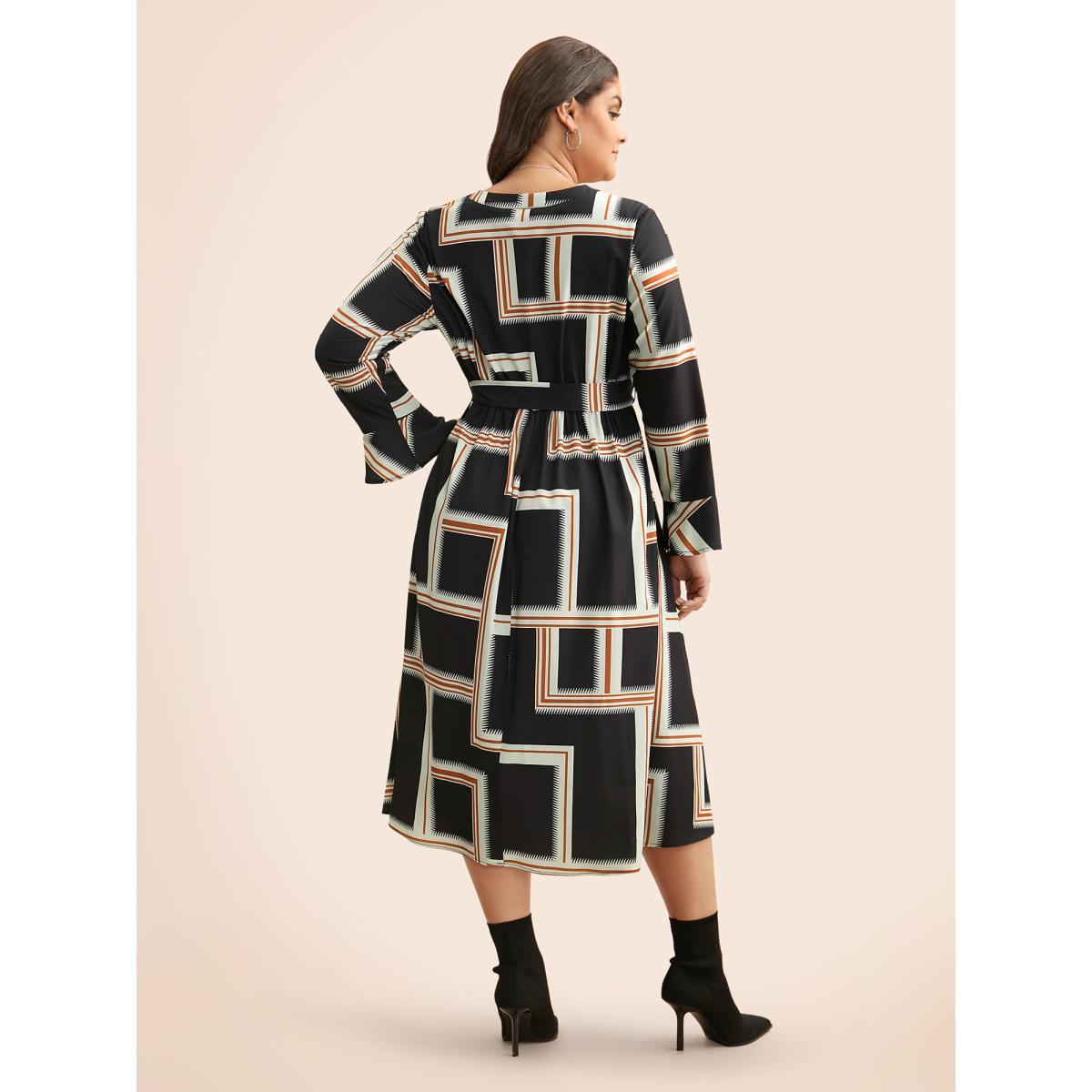 Plus Size Notched Collar Geometric Contrast Belted Dress Indigo Women At the Office Belted Notched collar Long Sleeve Curvy BloomChic 22-24/3X Product Image