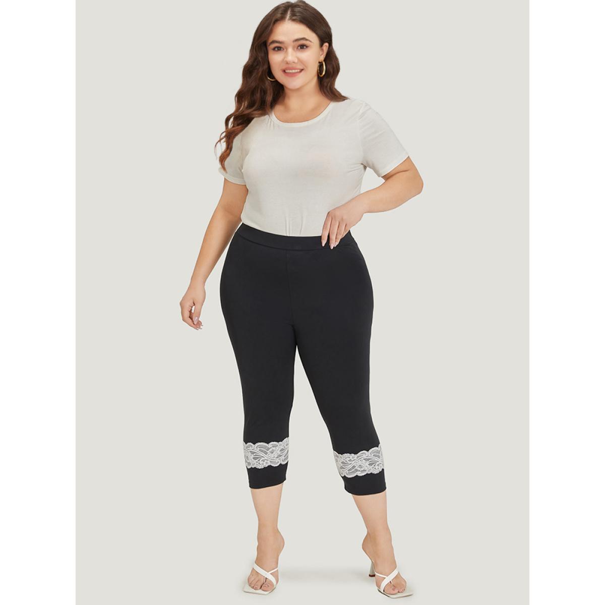 Plus Size Guipure Lace Elastic Waist Cropped Leggings Women Black Elegant High stretch Skinny High Rise Dailywear Leggings BloomChic 12/L Product Image