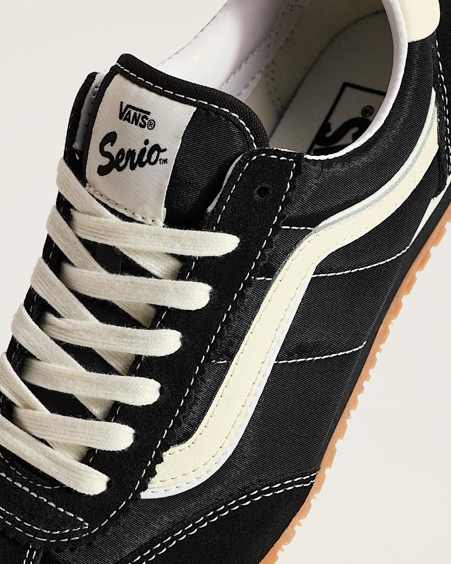 Super Lowpro Shoe in Black| Vans US Product Image