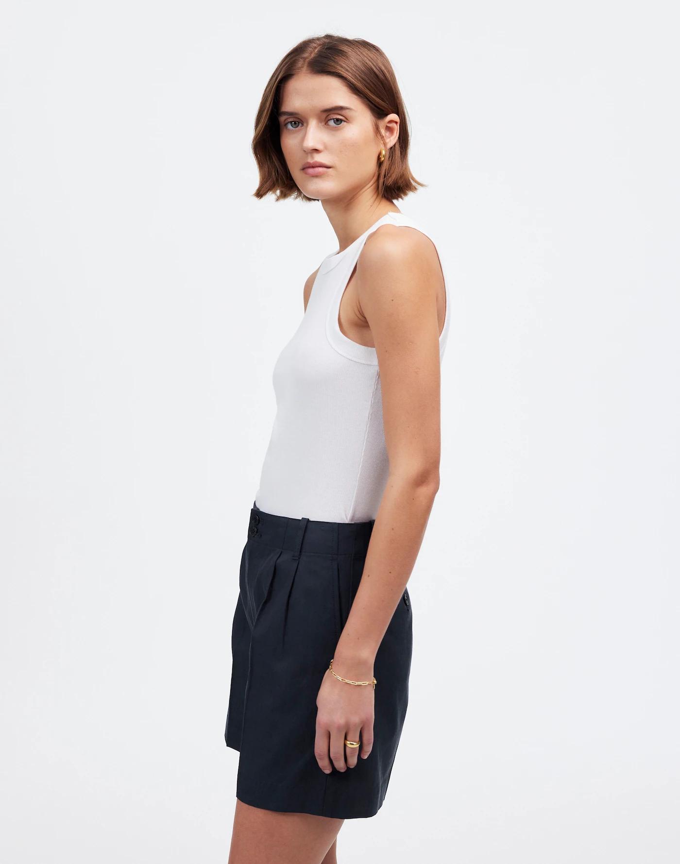 The Drapey Twill Pleated Short Product Image