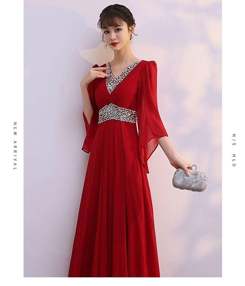 3/4-Sleeve V-Neck Lace Panel Maxi A-Line Dress Product Image