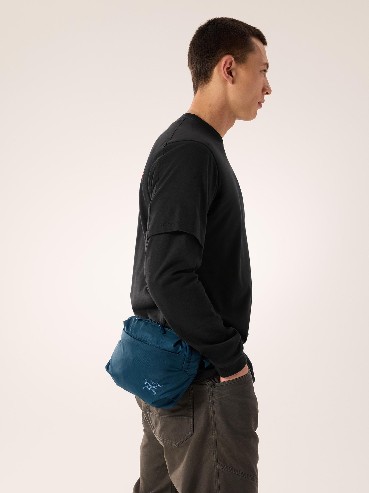 Heliad Crossbody Bag Product Image