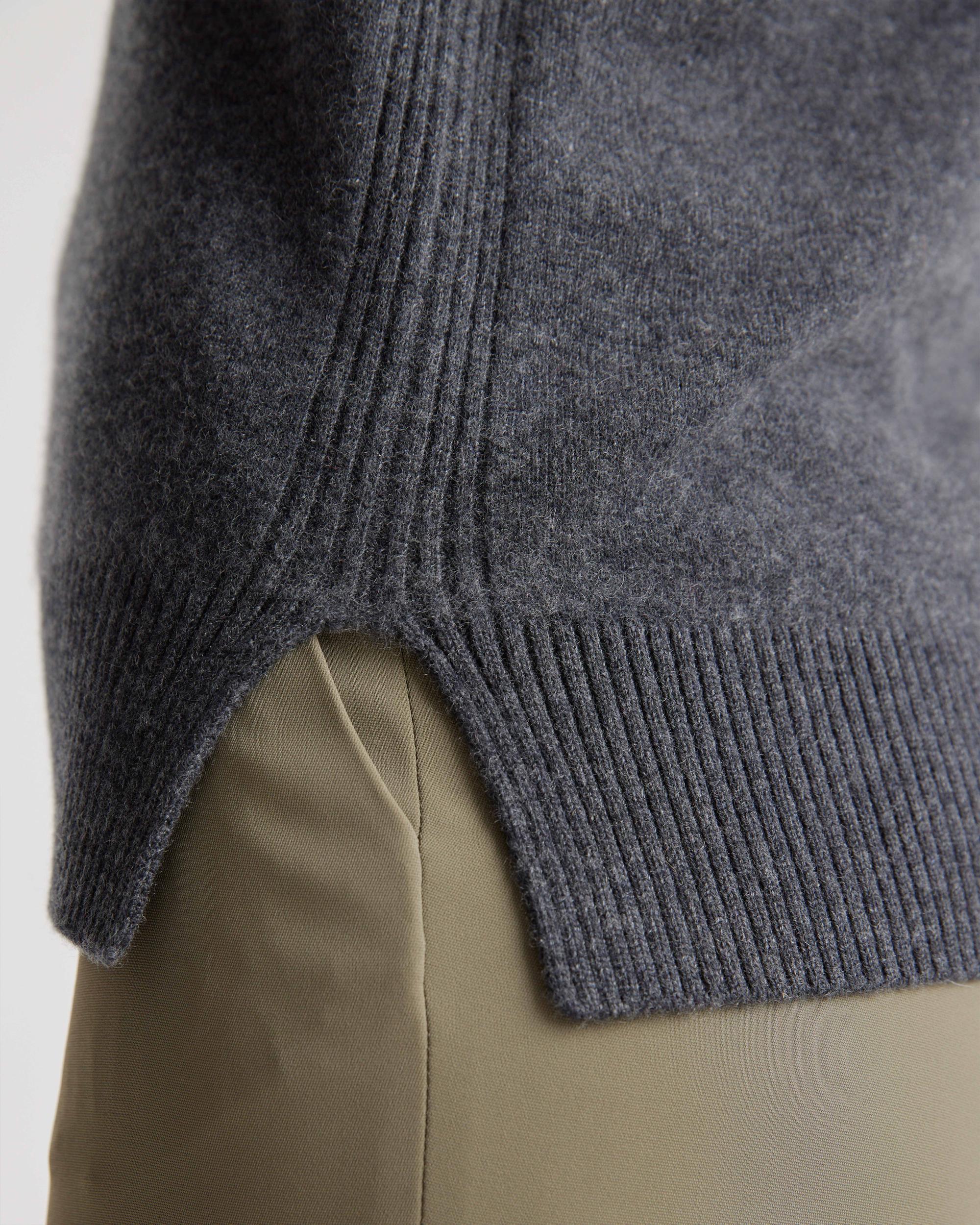 Quince | Women's Super Luxe Baby Cashmere Turtleneck Sweater Product Image