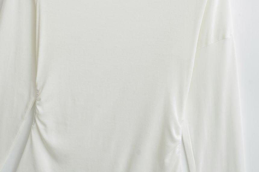 One-Shoulder Long Sleeve Plain Tee Product Image