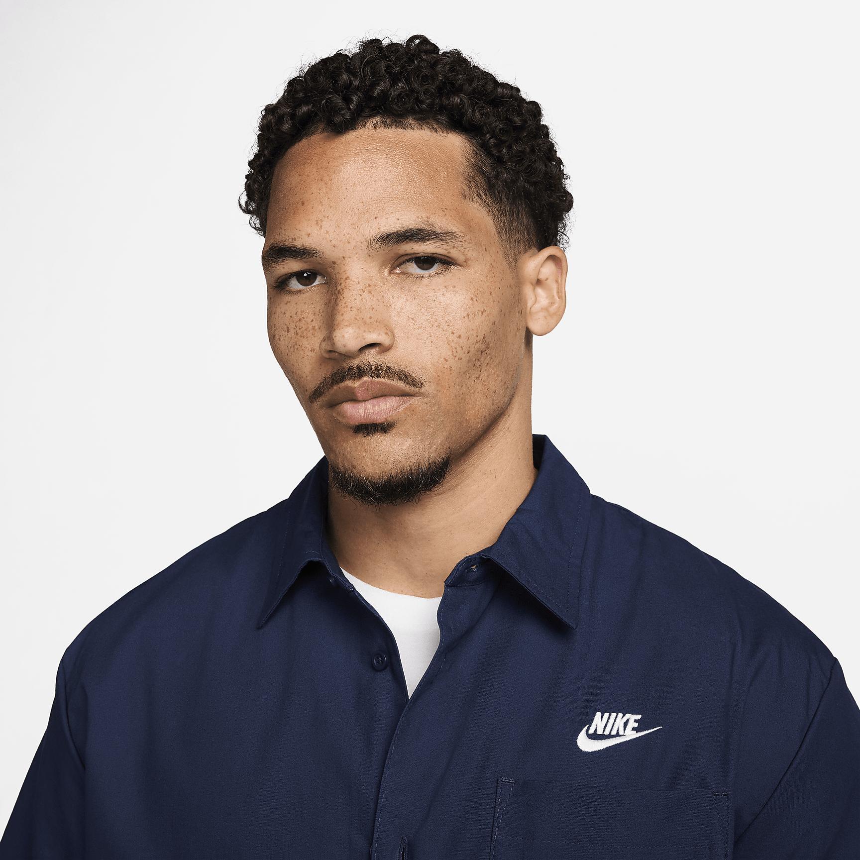 Nike Men's Club Short-Sleeve Oxford Button-Up Shirt Product Image