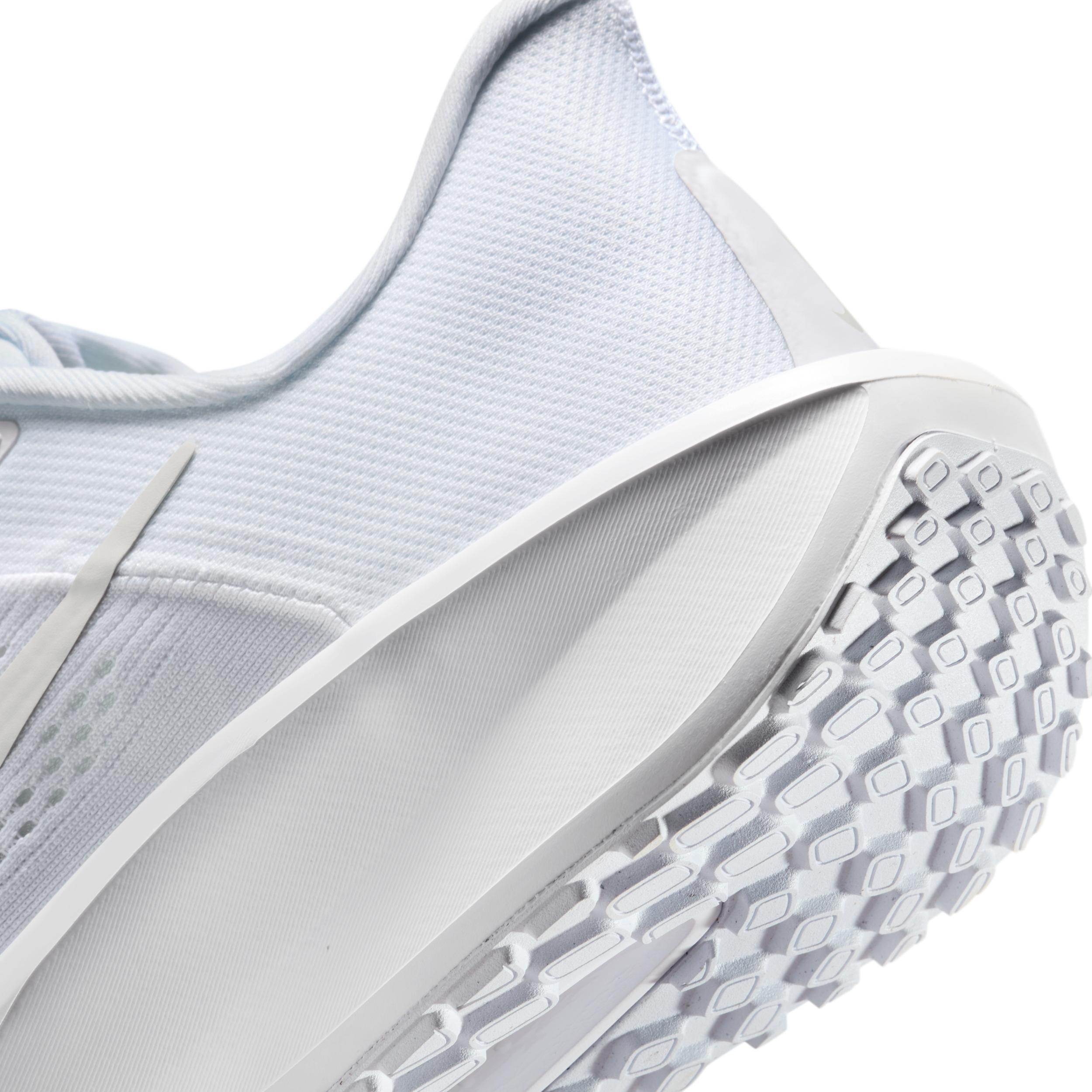 Nike Quest 6 Men's Road Running Shoes Product Image