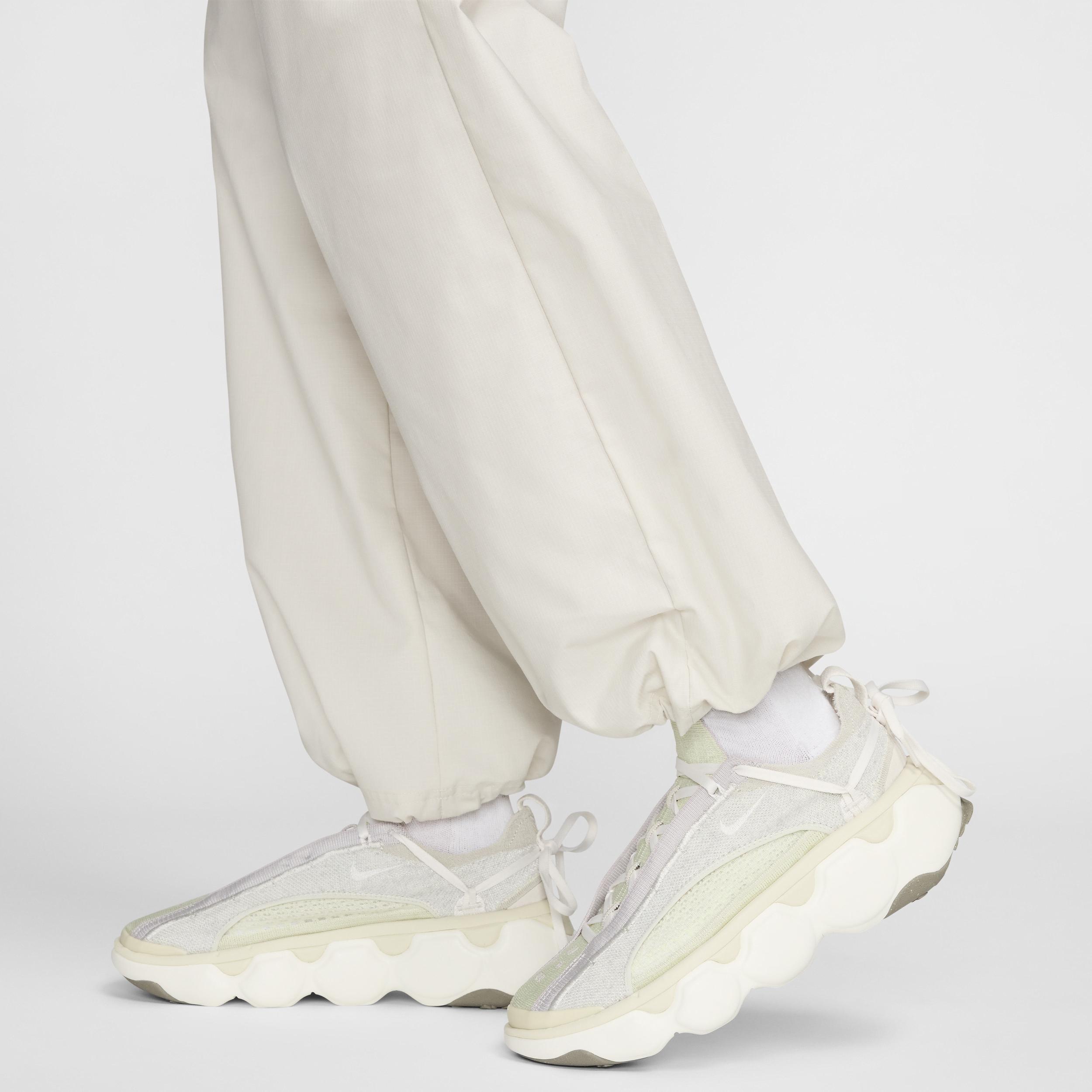 Nike Sportswear Everything Wovens Women's Mid-Rise Cargo Pants Product Image