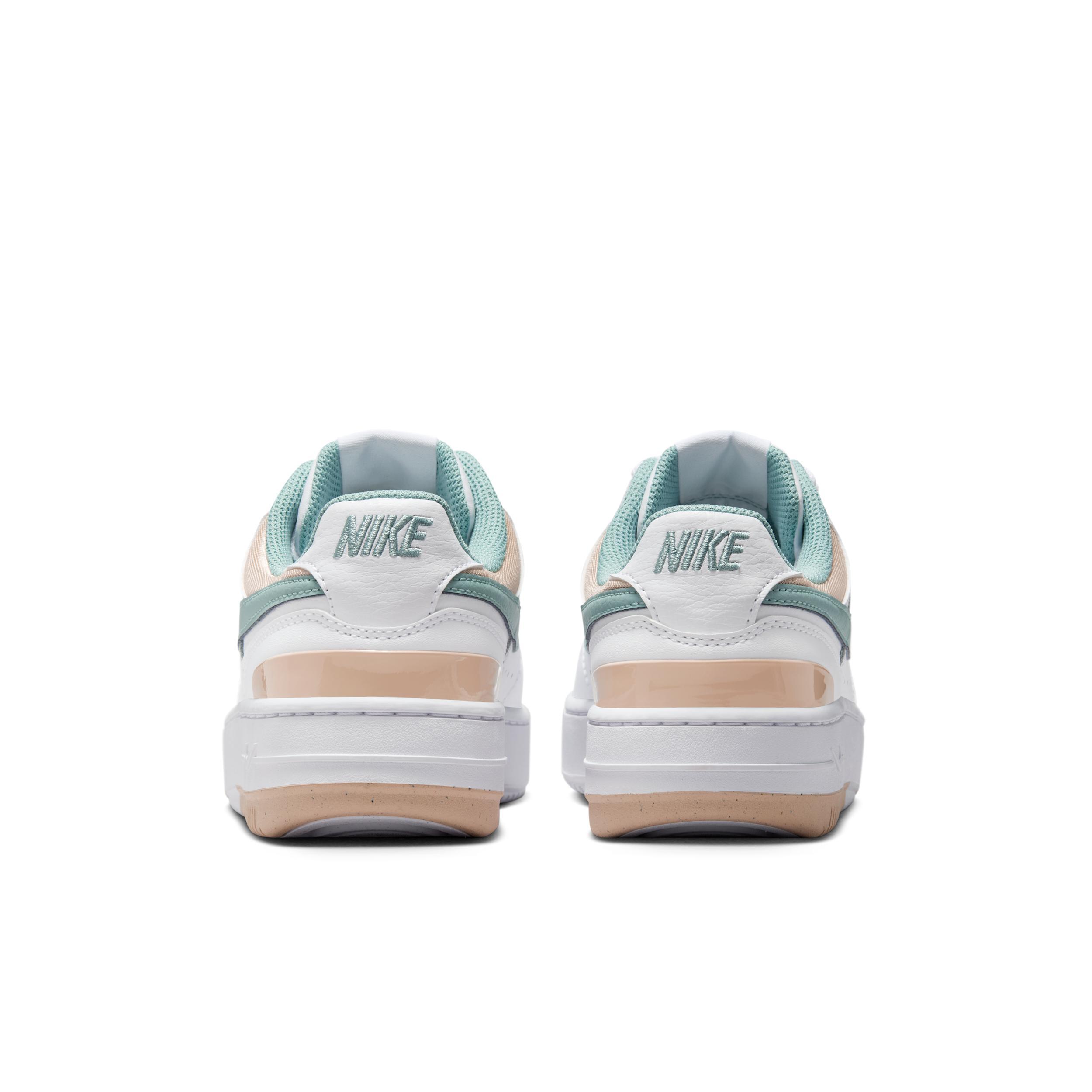 Nike Women's Gamma Force Shoes Product Image