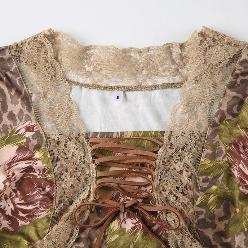 Long Sleeve Square Neck Leopard Print Cropped Top Product Image