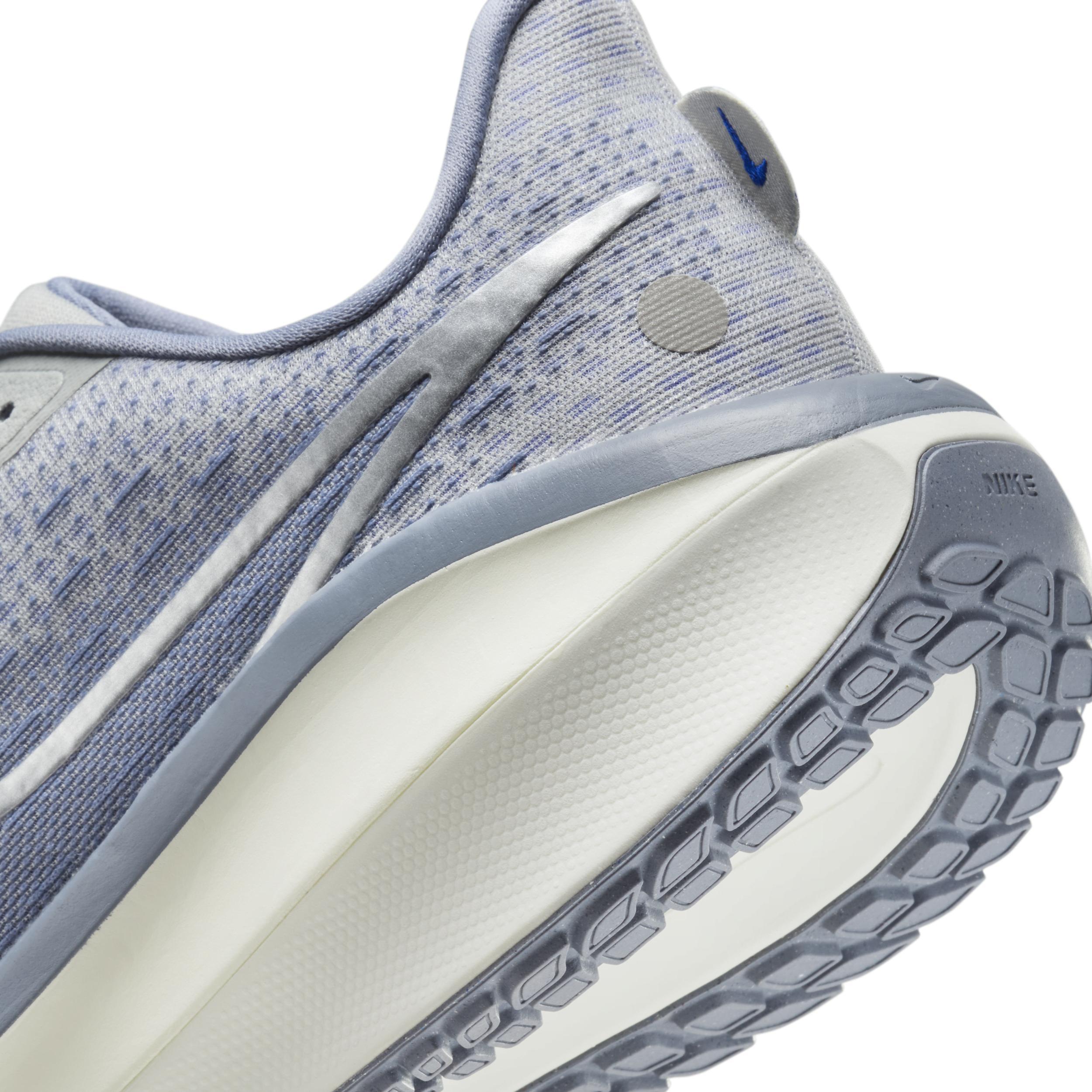Nike Men's Vomero 17 Road Running Shoes Product Image