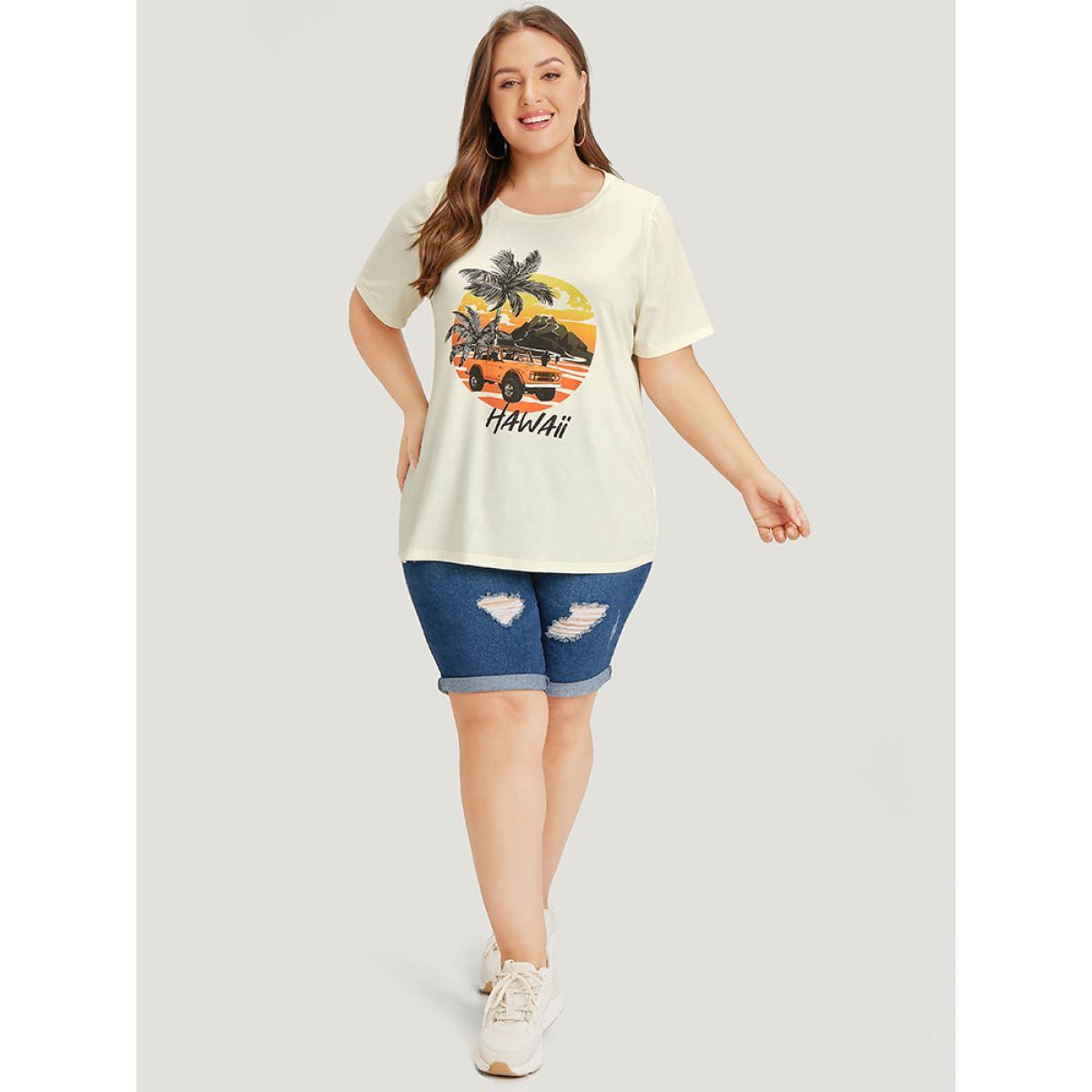 Plus Size Coconut Tree & Car Print Crew Neck T-shirt Beige Women Casual Tropical Dailywear T-shirts BloomChic 22-24/3X Product Image
