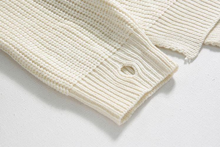 RT No. 6157 KNITTED PULLOVER ROUND NECK SWEATER Product Image