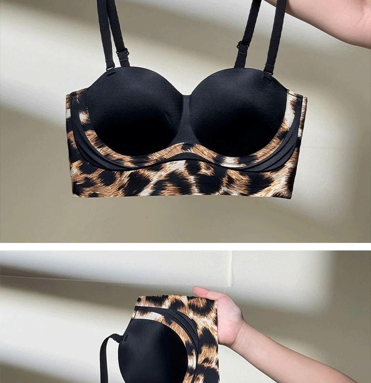 Patterned Wireless Bra Product Image
