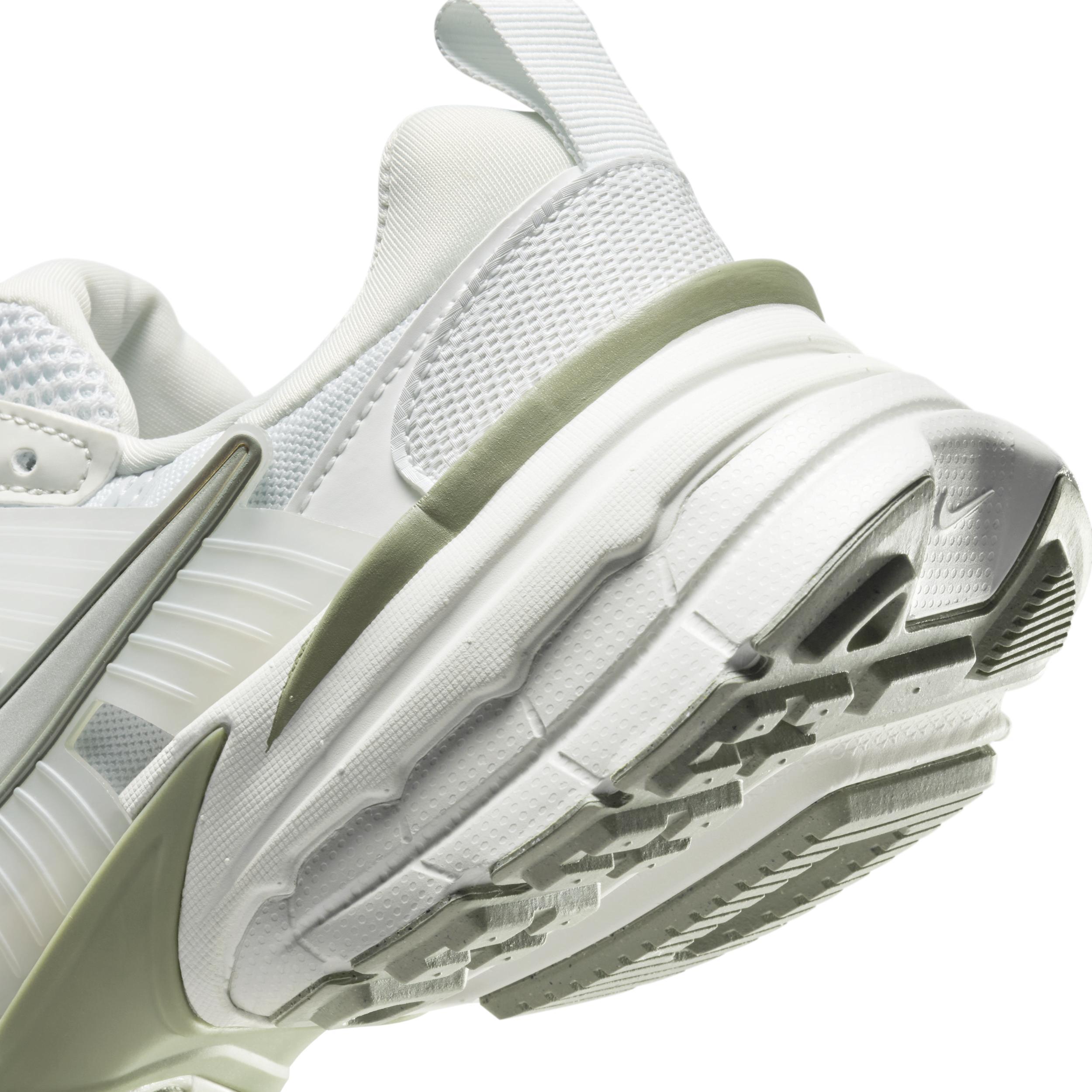 Nike Women's V2K Run Shoes Product Image