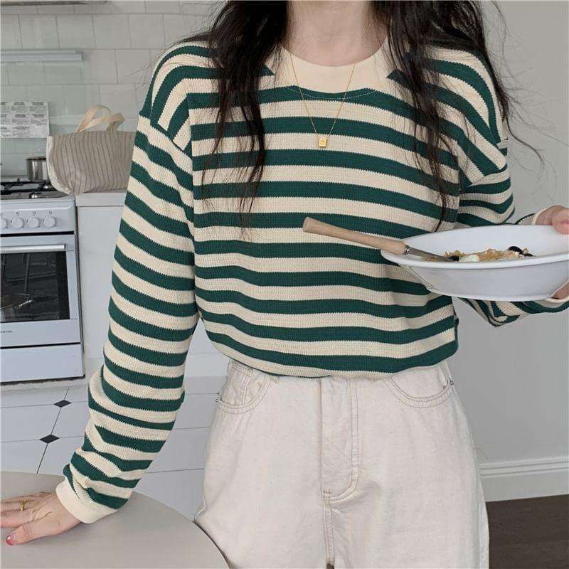 Long-Sleeve Crew Neck Striped T-Shirt Product Image