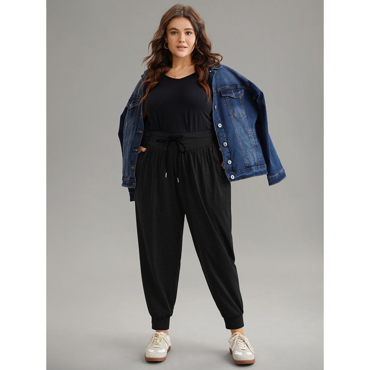 Plus Size Solid Drawstring Elastic Waist Cuffed Pants Women Black Casual High Rise Dailywear Pants BloomChic 30/6X Product Image